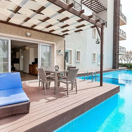 Thalassa Beach Front Apartment Vokolidha